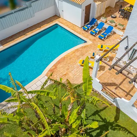 Golden - Piscina Aquecivel E Bbq -